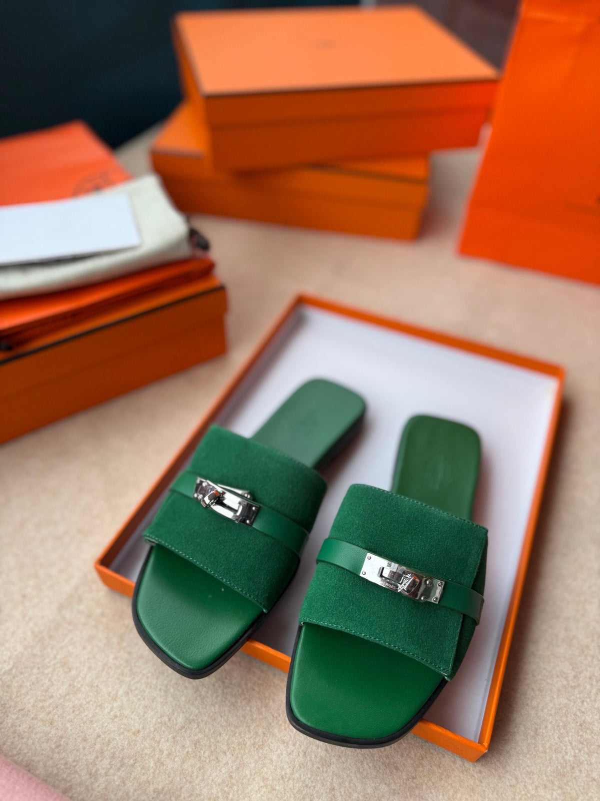 Hermes 0RAN Sandals in Emerald Green Calfskin