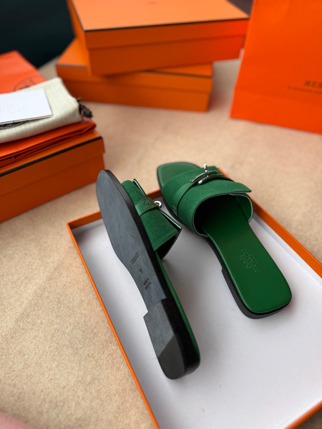Hermes 0RAN Sandals in Emerald Green Calfskin
