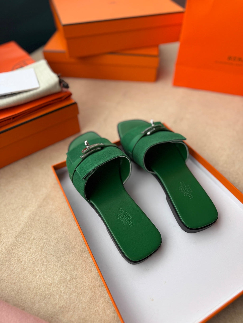 Hermes 0RAN Sandals in Emerald Green Calfskin