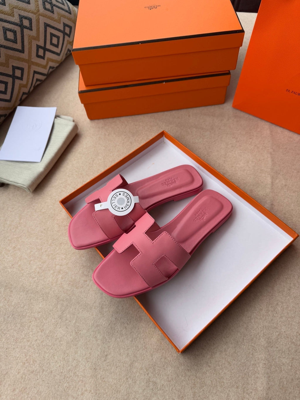 Hermes 0RAN Sandals in Rose Pink Calfskin
