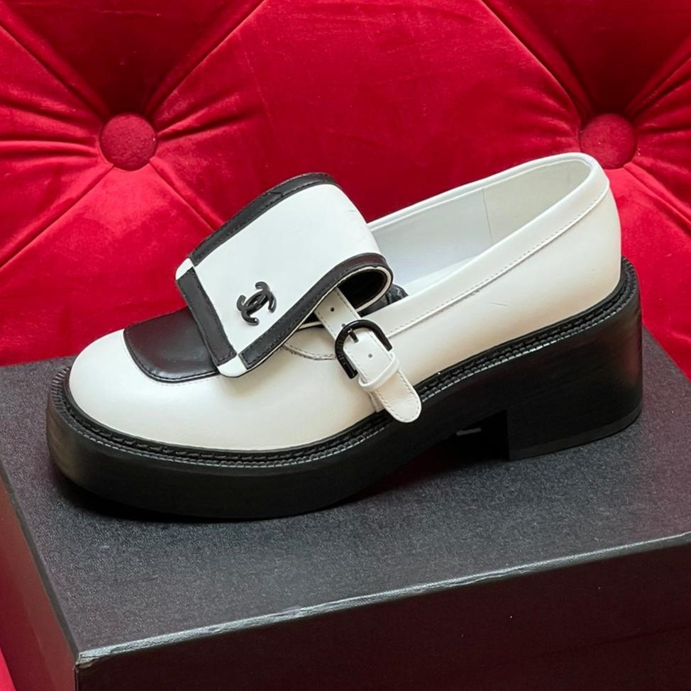 Chanel Moccasin Loafer in White Mix Black Lambskin
