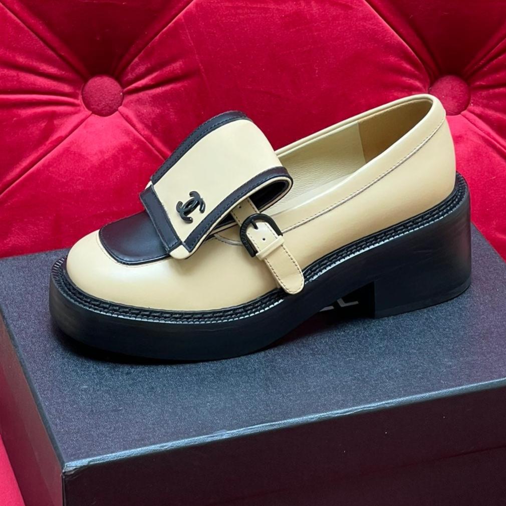 Chanel Moccasin Loafer in Yellow Cream Mix Black Lambskin