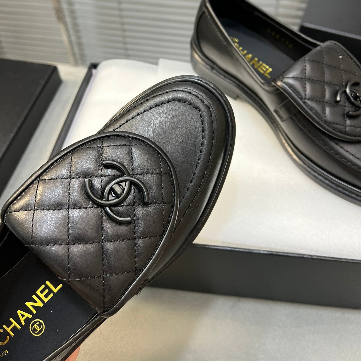 Chanel Women Loafers in Leather Black