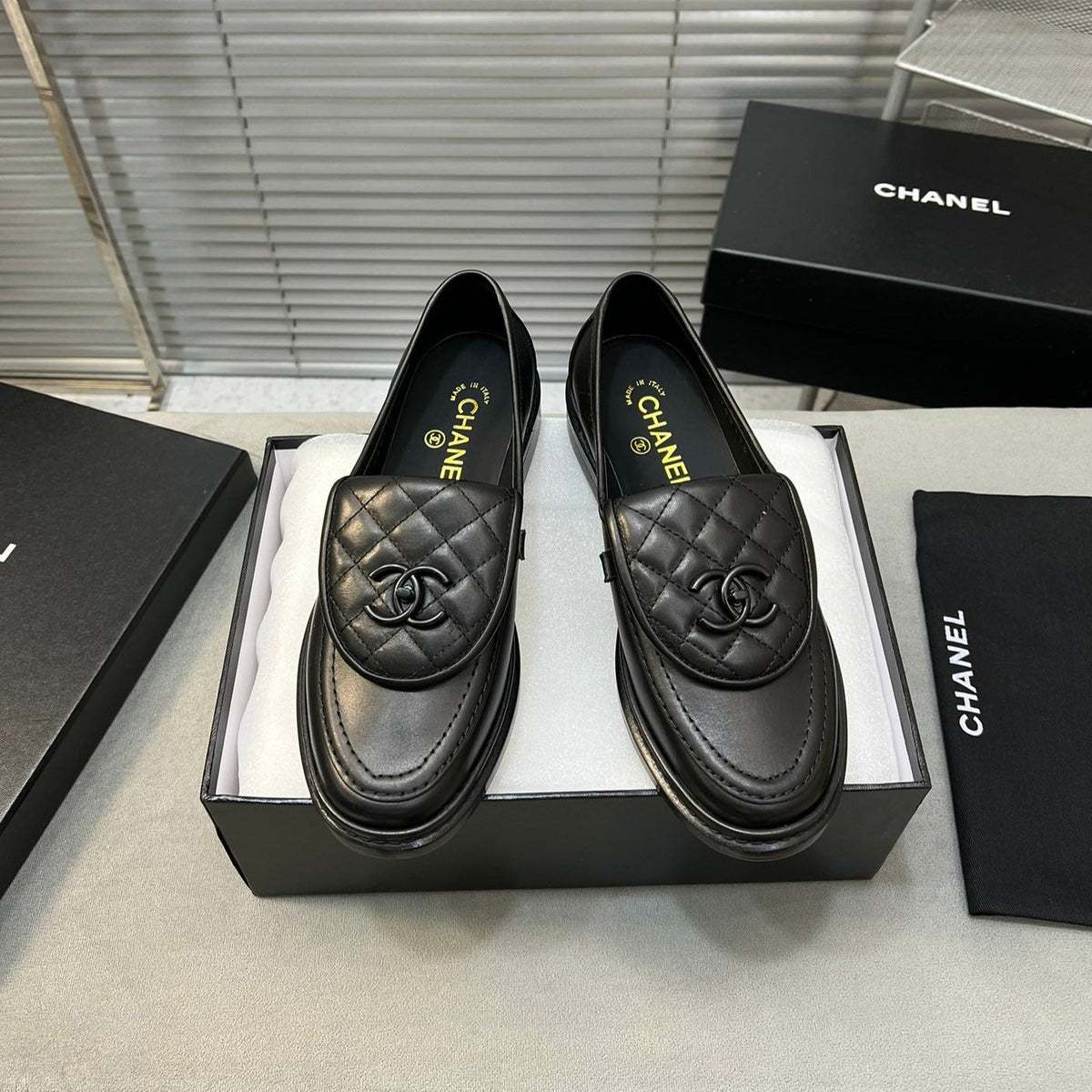 Chanel Women Loafers in Leather Black