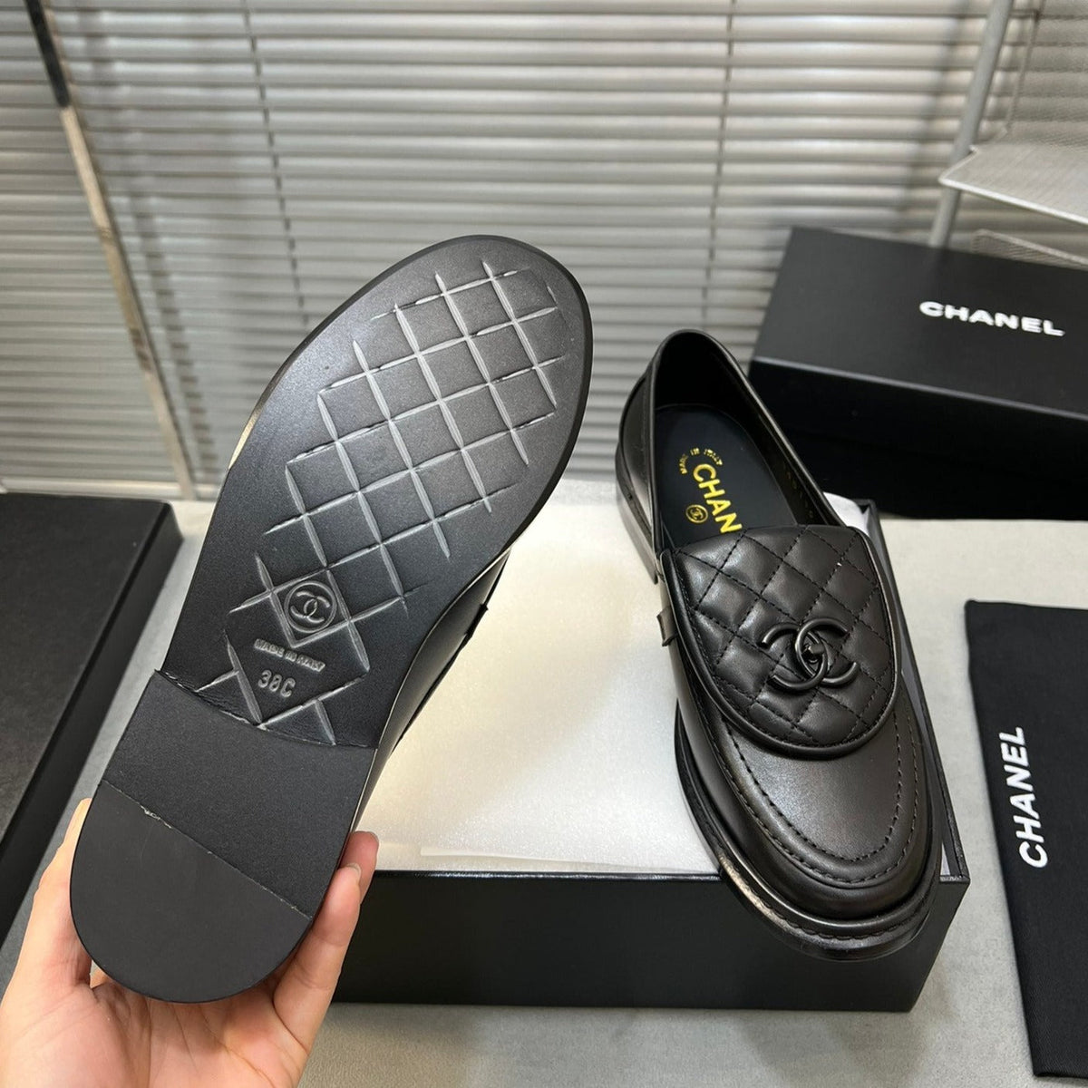 Chanel Women Loafers in Leather Black