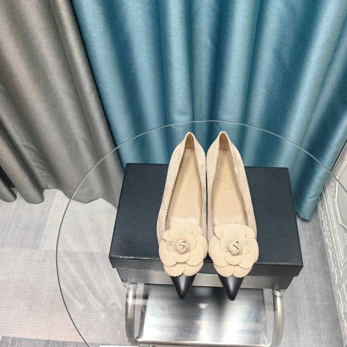 Chanel Ballet Flat in Tan Beige Suede and Black Calfskin with Flower