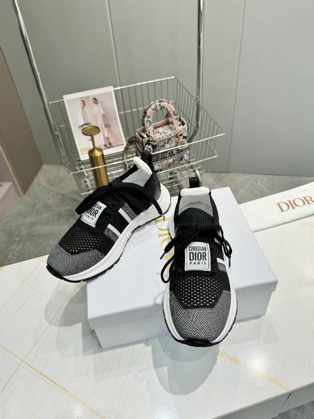 Dior CD Run Sneaker 25S in Black Mesh Fabric Two-Tone Sole