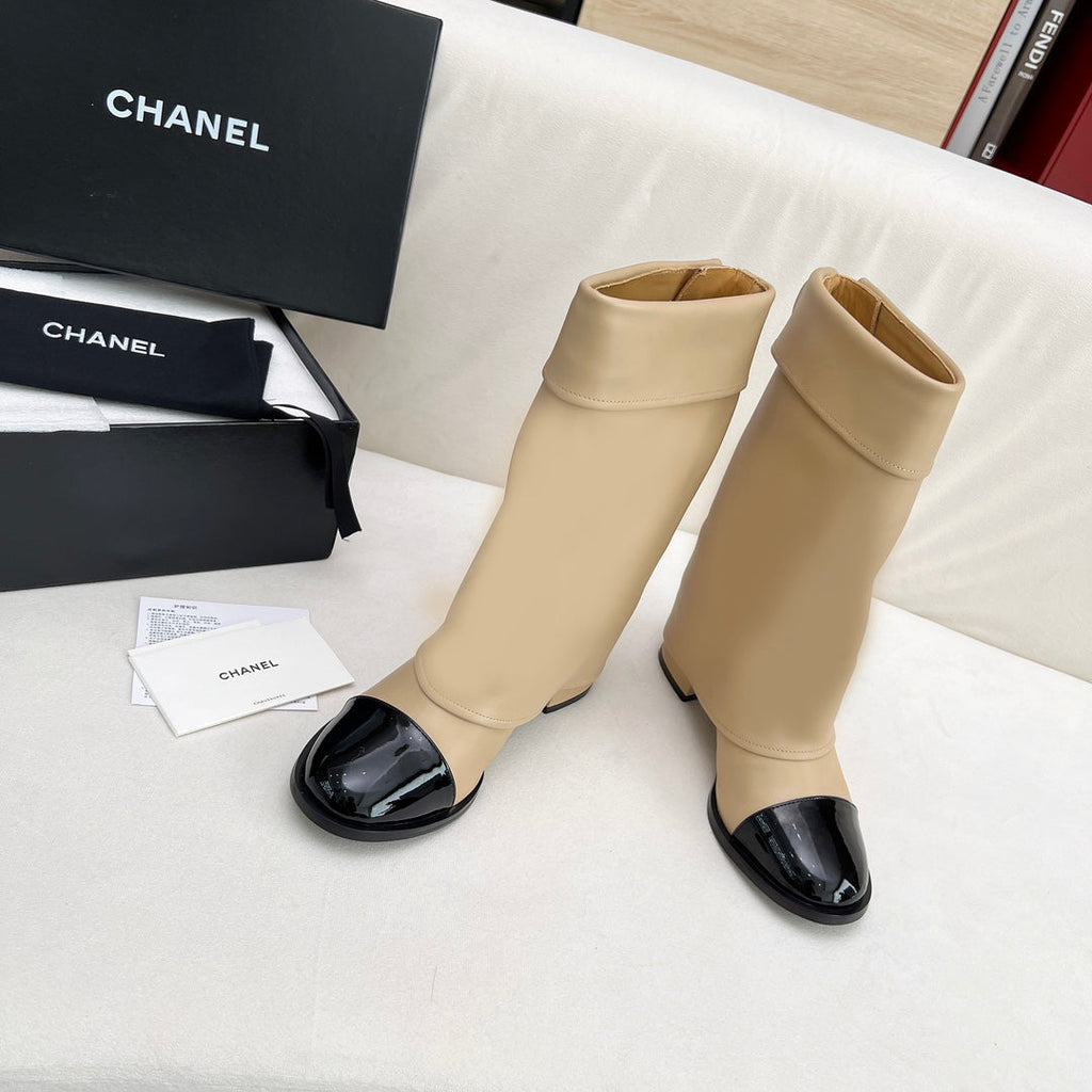 Chanel Short Boots 55 mm in Beige Cream Lambskin with Gold Hardware