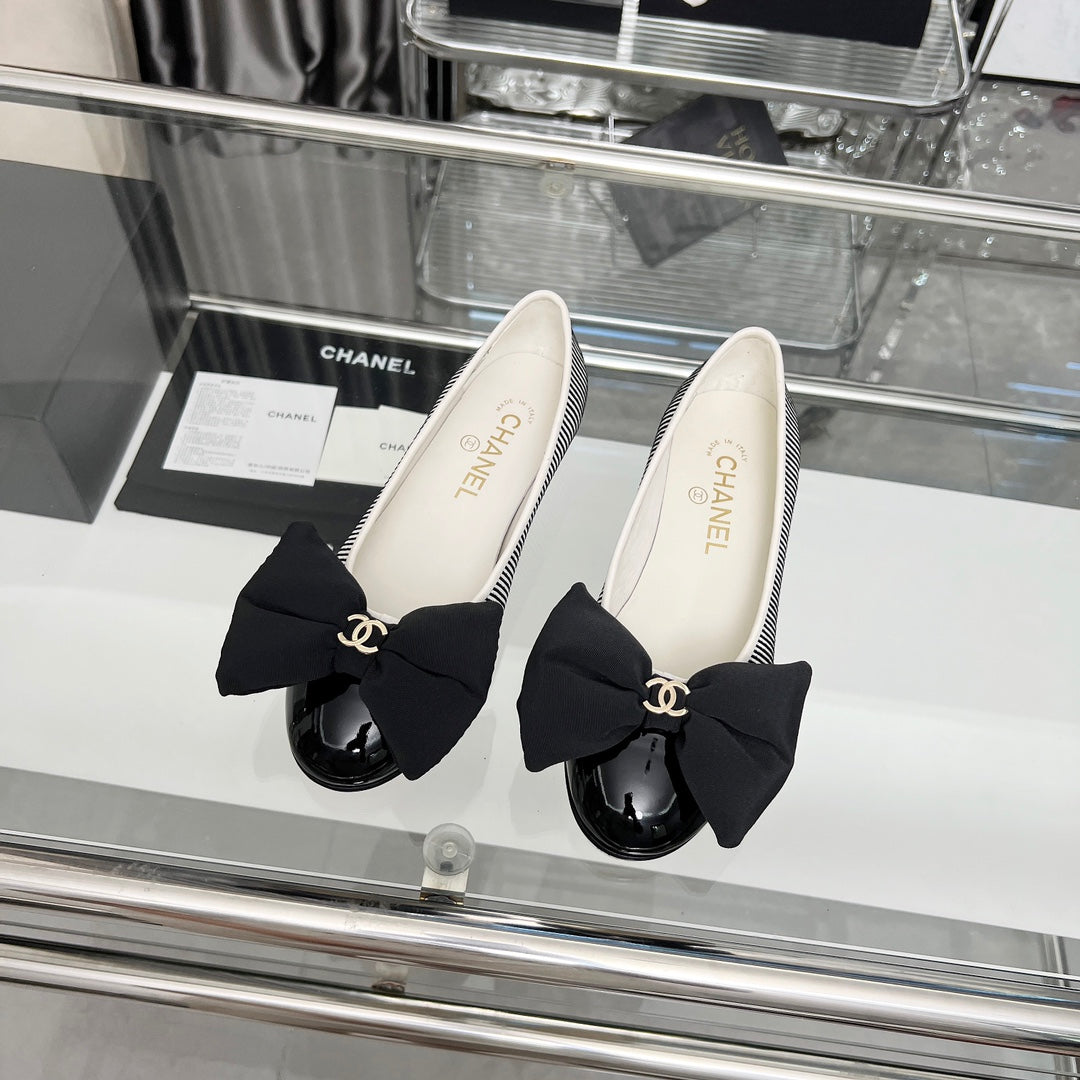 Chanel 25S Round Toe Ballet Flats with a Bow in Striped Pattern Calfskin