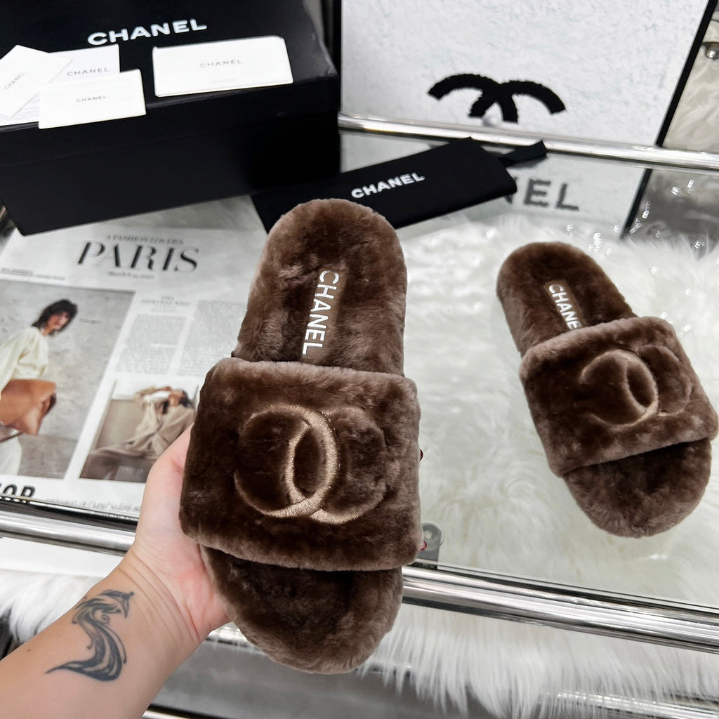 Chanel 25S Fur Slippers in Dark Brown