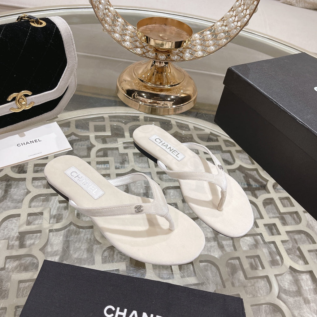 Chanel Double Flip Flop Thongs White Sheepskin