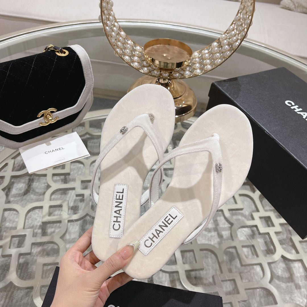 Chanel Double Flip Flop Thongs White Sheepskin