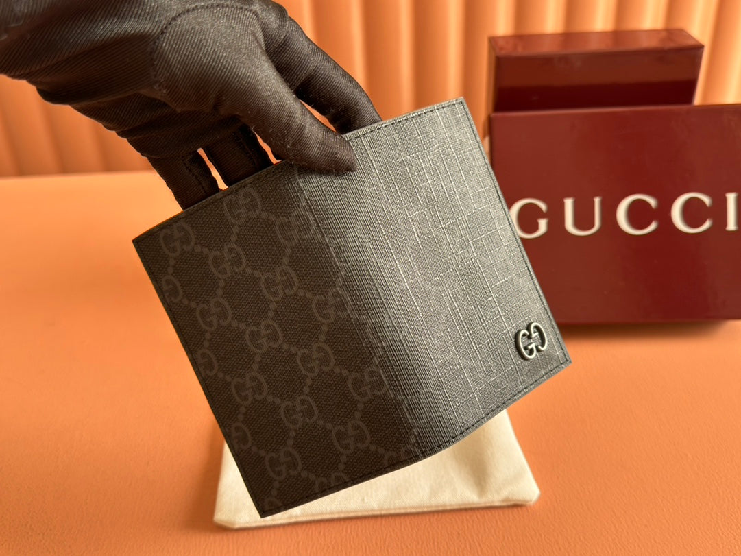 Gucci Interior Passport Case 12 in Grey Calfskin