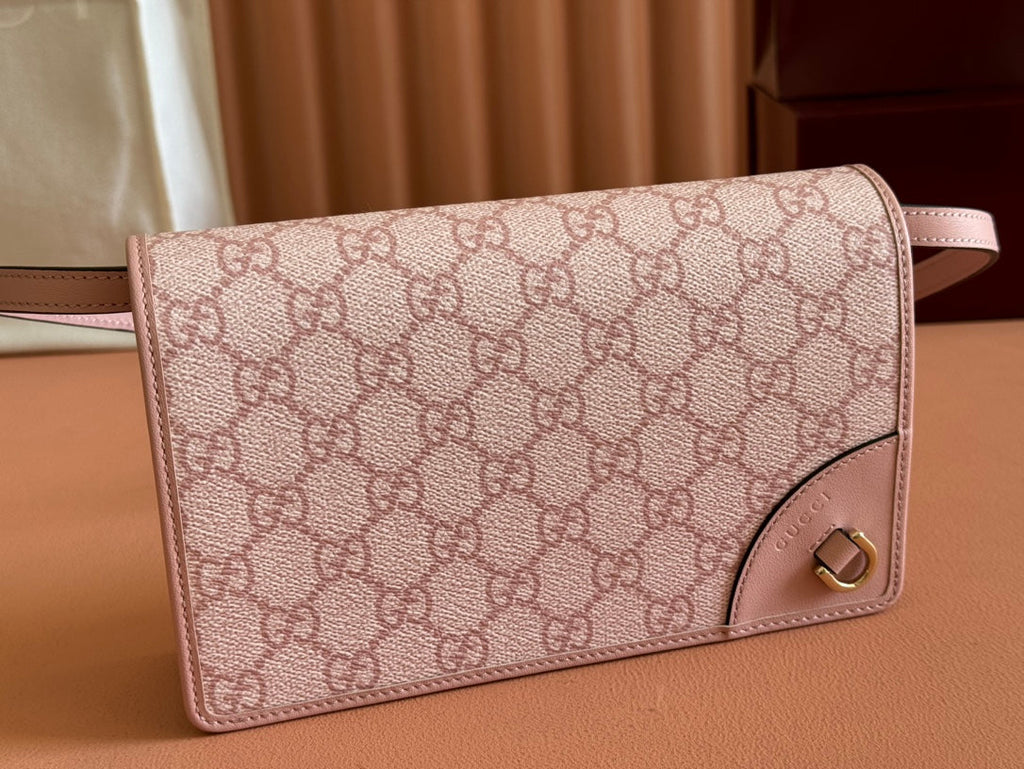 Gucci Emblem Wallet Monogram 20 in Light Pink Smooth Calfskin