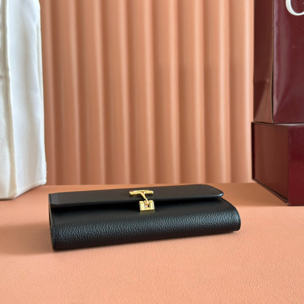 Gucci Softbit Continental Wallet 19 in Black Grainy Calfskin Gold Hardware