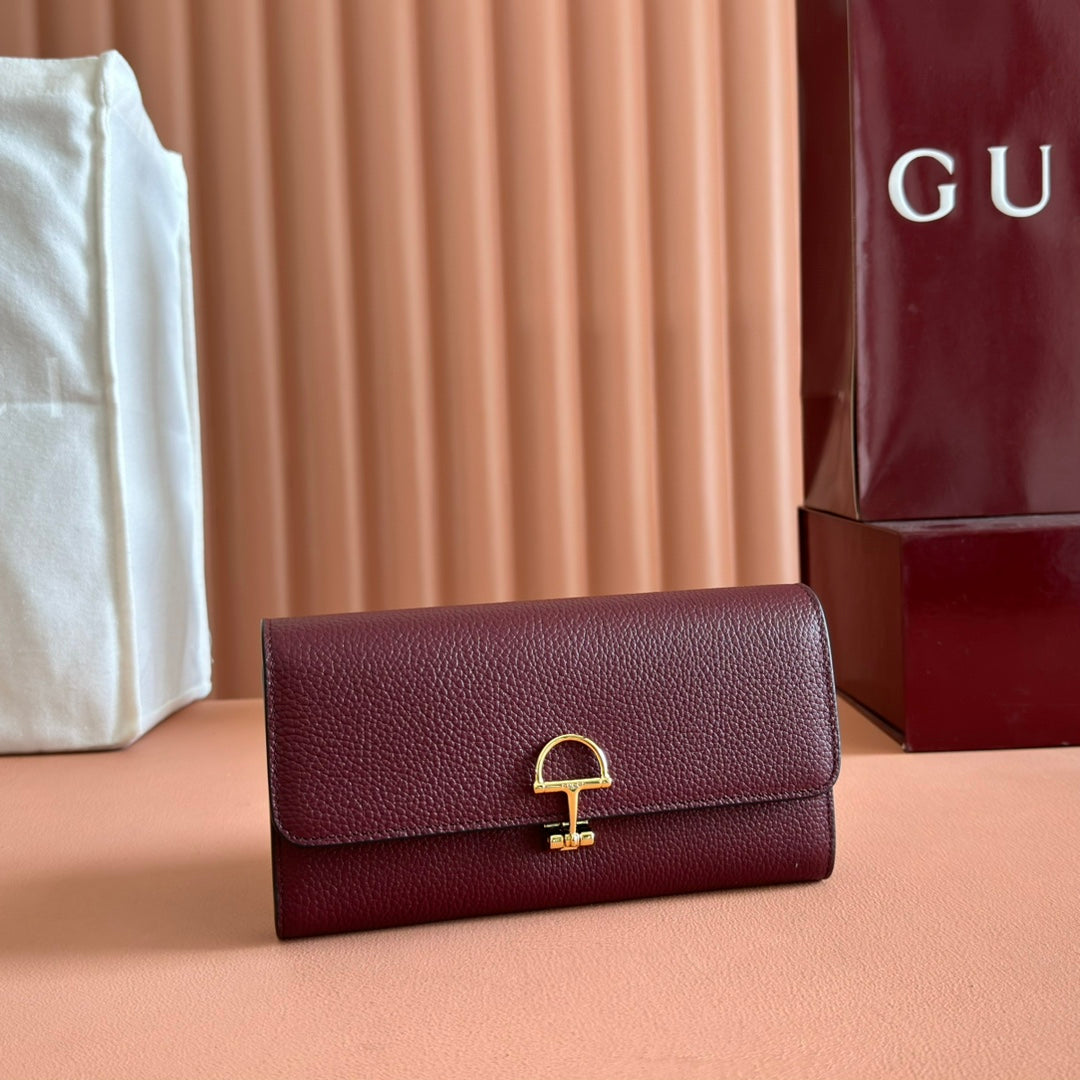Gucci Softbit Continental Wallet 19 in Rosso Ancora Red Calfskin Gold Hardware
