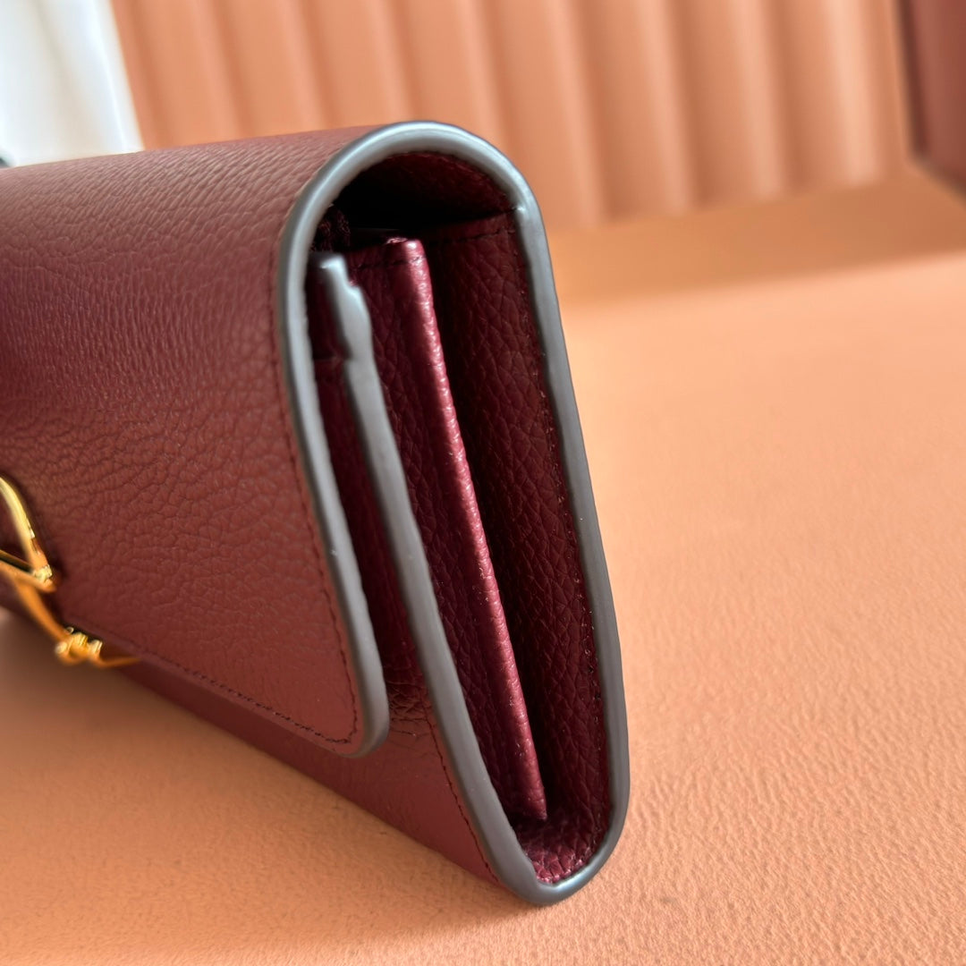 Gucci Softbit Continental Wallet 19 in Rosso Ancora Red Calfskin Gold Hardware