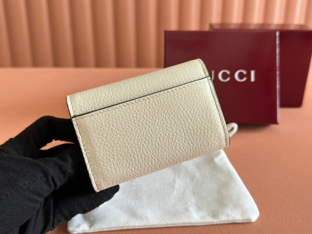 Gucci Softbit Card Case 10.5 in White Grainy Calfskin Gold Hardware