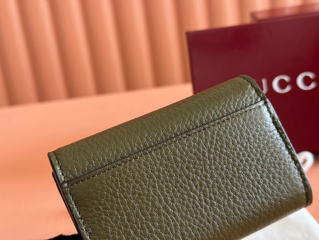 Gucci Softbit Card Case 10.5 in Green Grainy Calfskin Gold Hardware