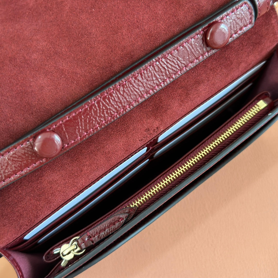 Gucci 25S Dionysus Wallet On Chain 20 in Rosso Ancora Glossy Calfskin