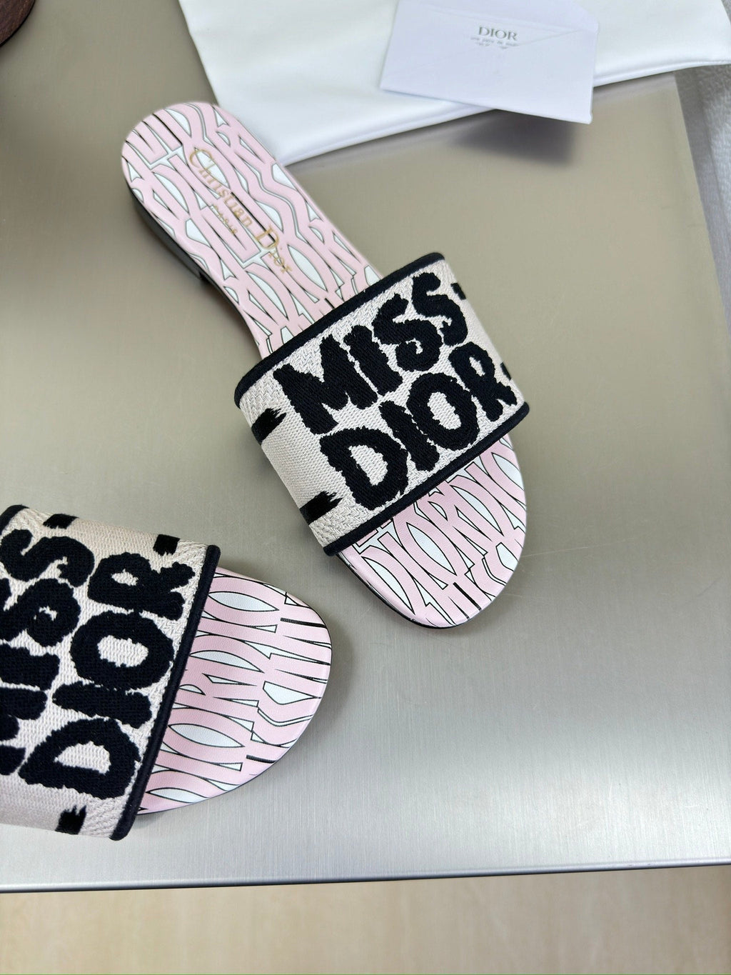 Dior Dway Slide Embroidered Cotton and Light Pink Miss Allover Motif