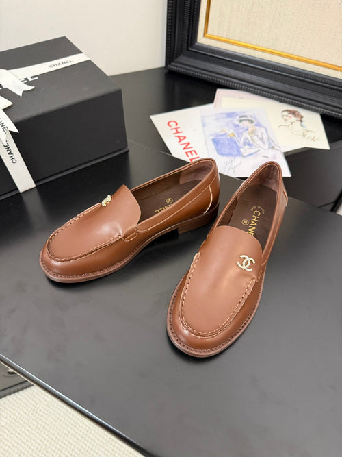 Chanel 25C Moccasins Brown Patent Leather