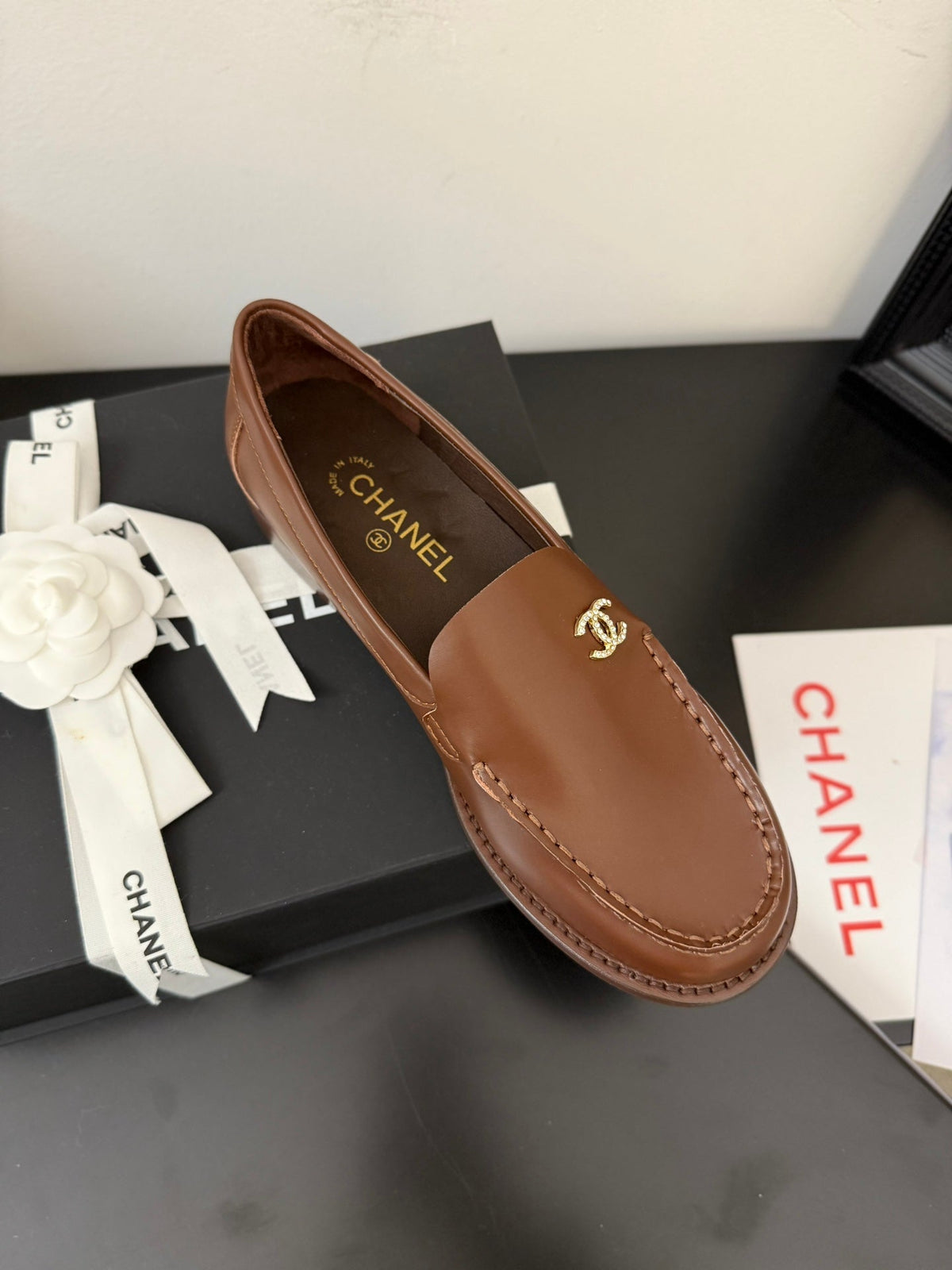 Chanel 25C Moccasins Brown Patent Leather