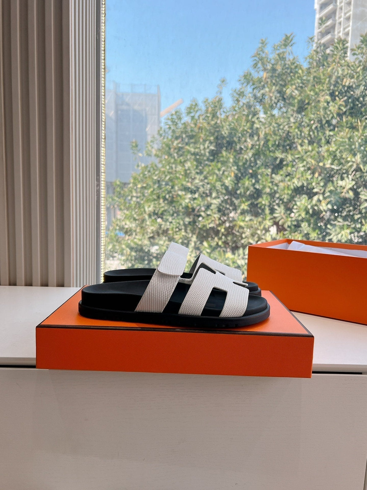 Hermes Chypre Sandal in White Shiny Grained Calfskin