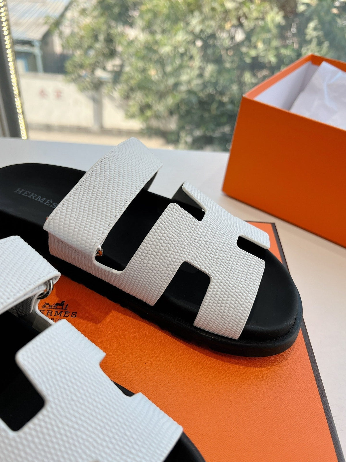 Hermes Chypre Sandal in White Shiny Grained Calfskin