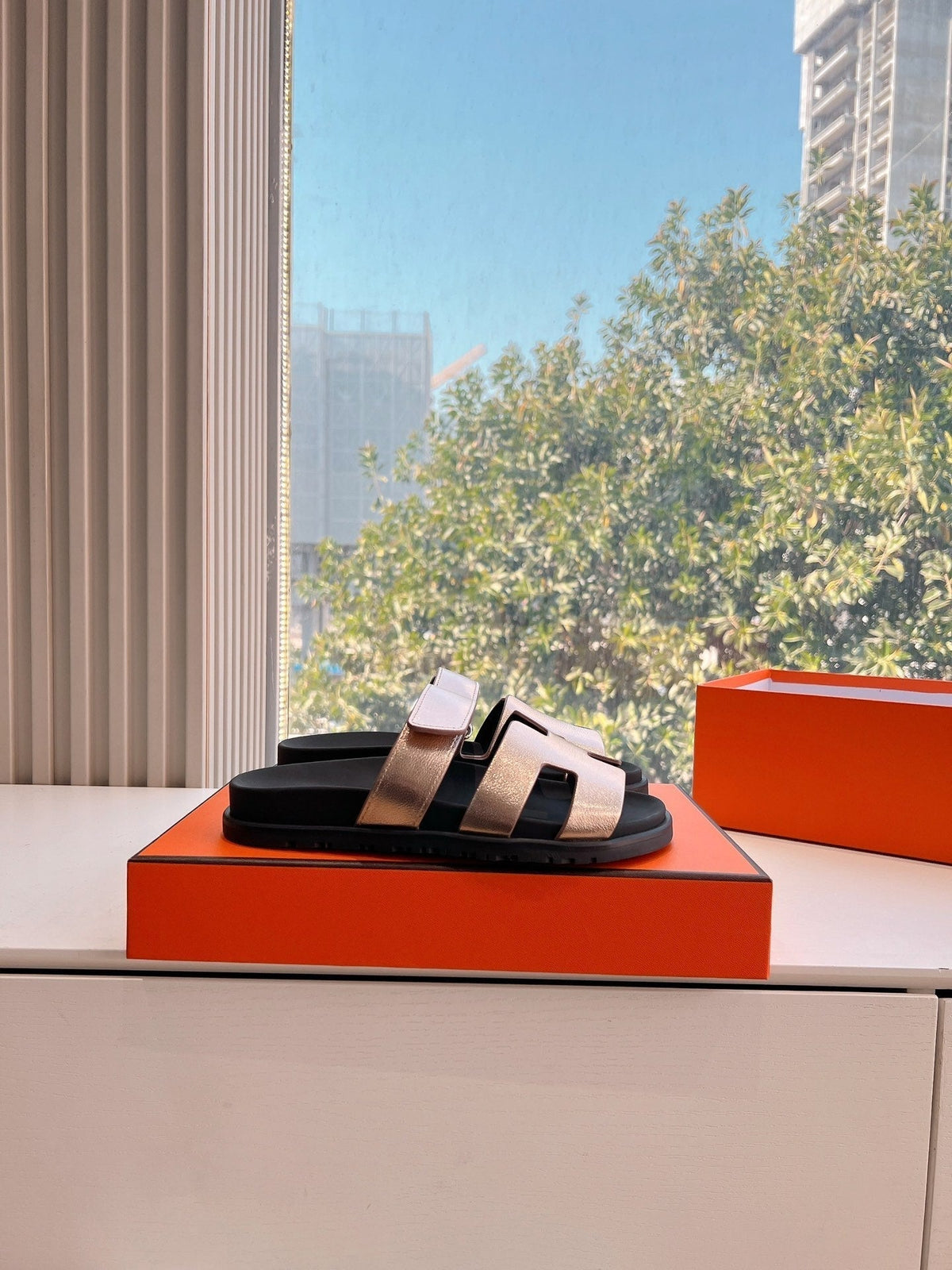 Hermes Chypre Sandal in Copper Brown Metallic Calfskin