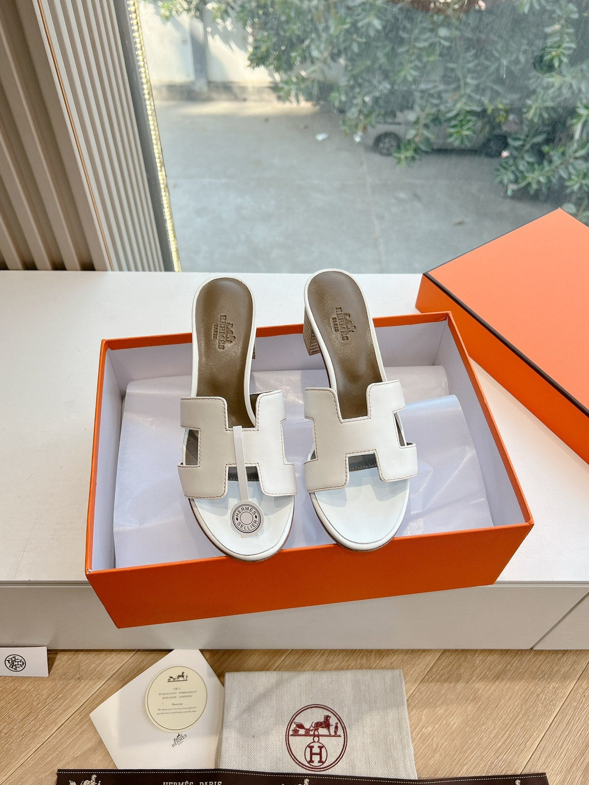 Hermes 0ASIS Sandal in White Calfskin
