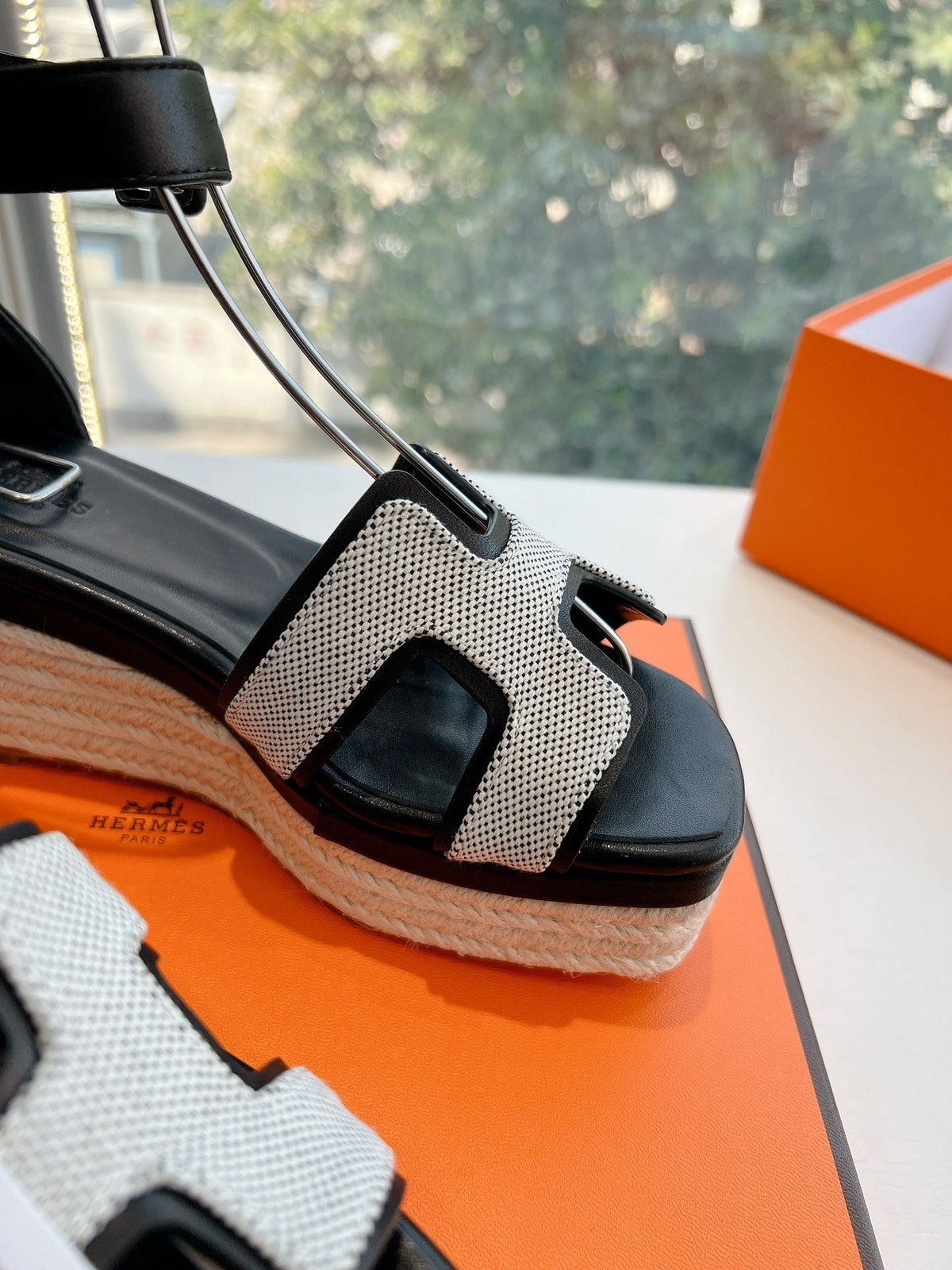 Hermes Elda Espadrille in White Fabric and Black Calfskin