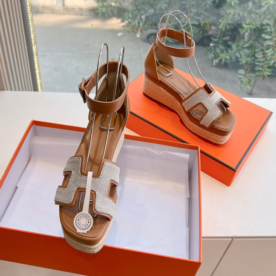 Hermes Elda Espadrille in White Fabric and Bronze Brown Calfskin