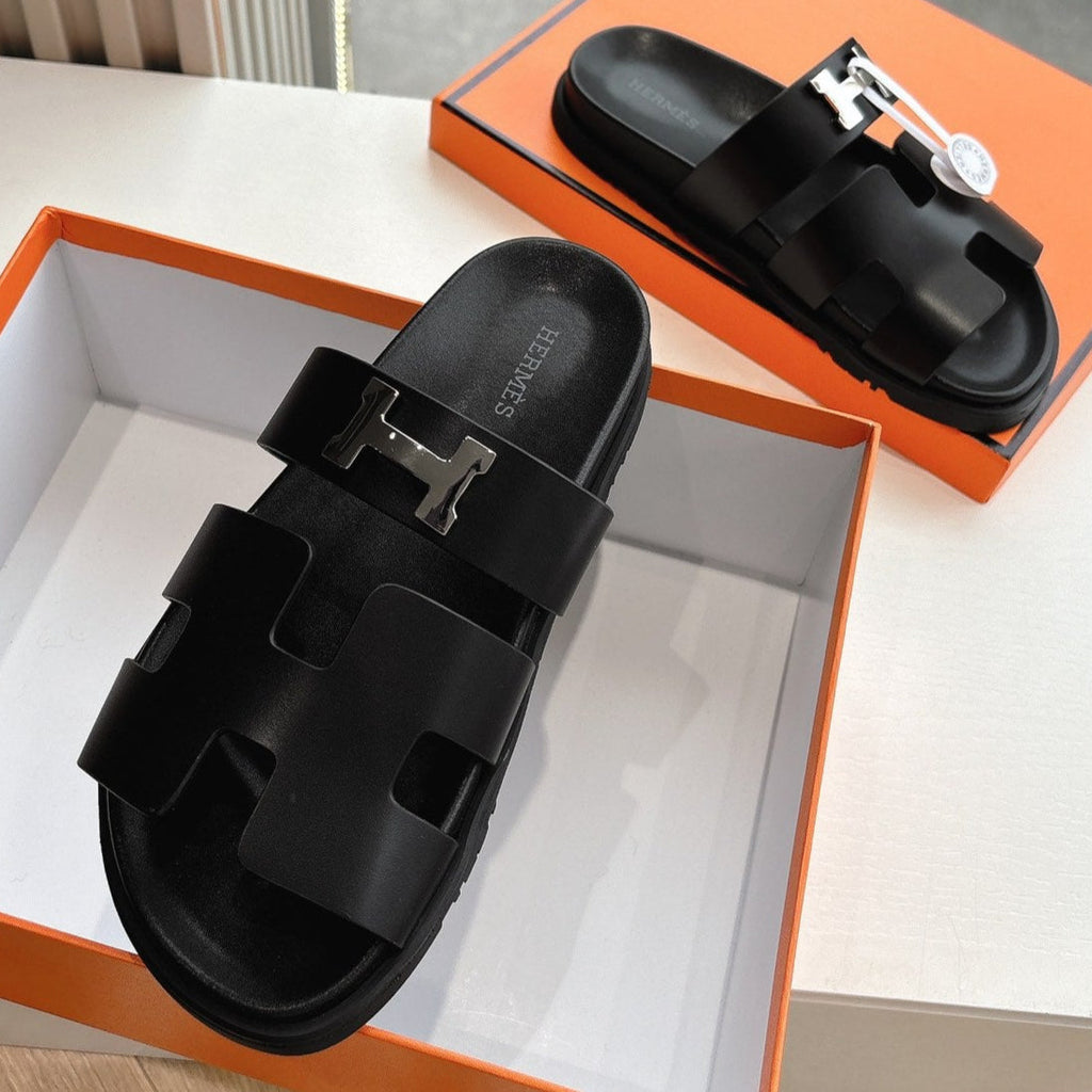 Hermes Chypre Sandal in Black Calfskin