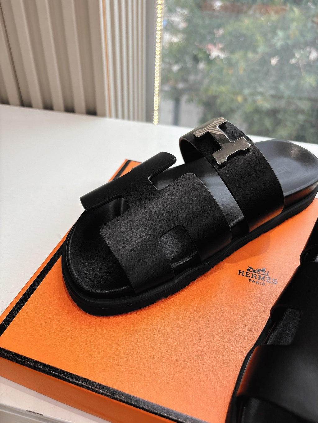 Hermes Chypre Sandal in Black Calfskin