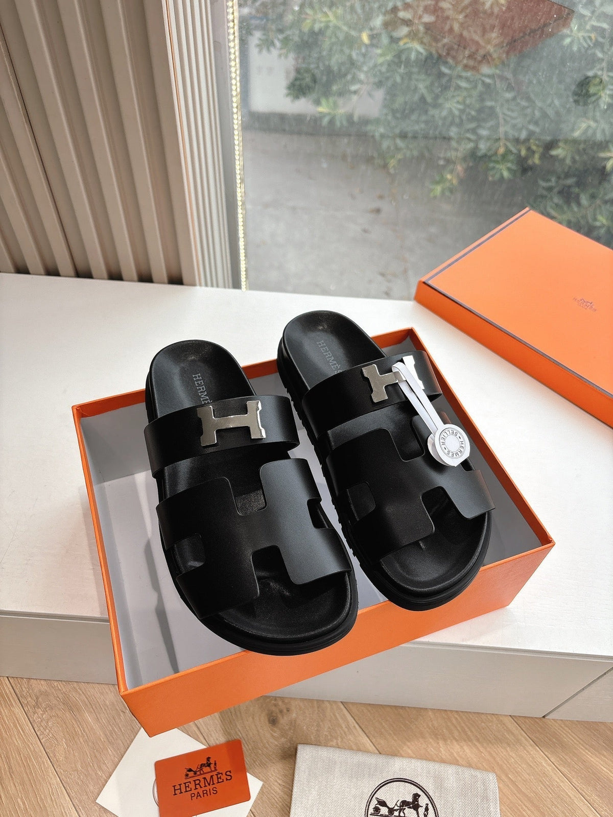 Hermes Chypre Sandal in Black Calfskin