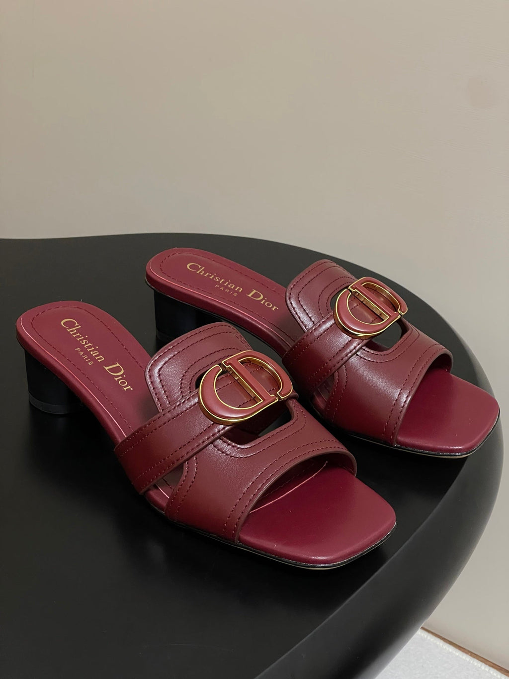 Dior High Heel Classic Montaigne 40 mm 25S in Dark Red Lambskin with CD Logo