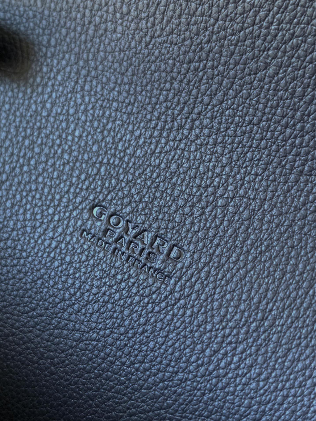 Goyard Chypre Wallet-Pouch 21 in Navy Blue Goyardine Canvas and Calfskin