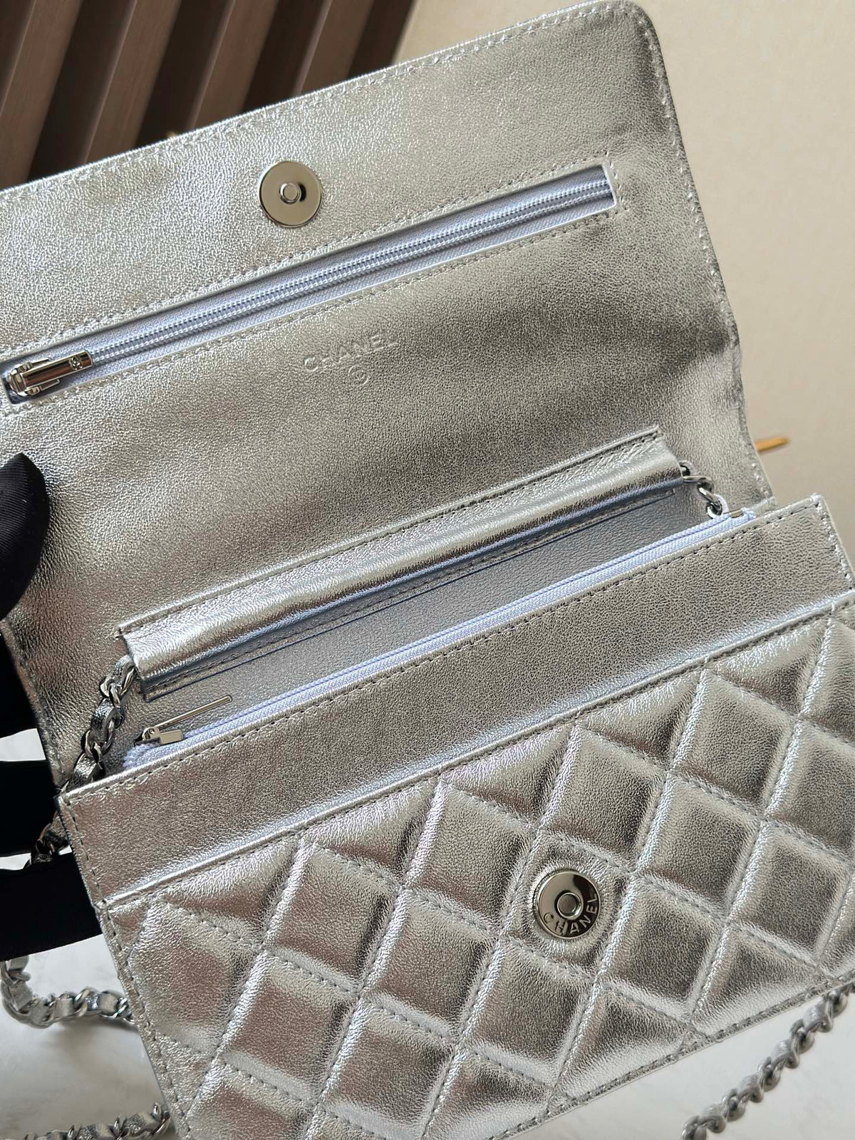 Chanel 25S Wallet On Chain 19 in Silver Lambskin