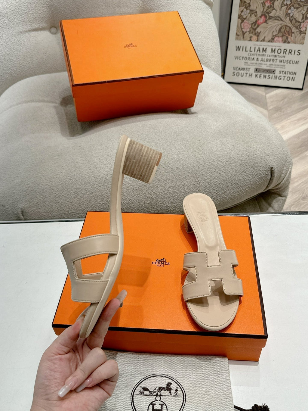 Hermes 0ASIS Sandal White Cream Calfskin Classic