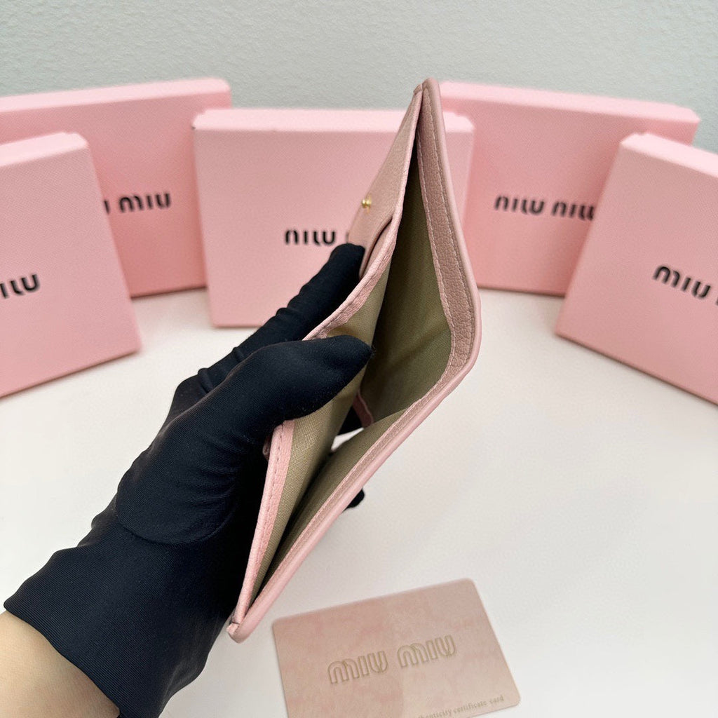 Small Wallet 11 in Light Pink Calfskin