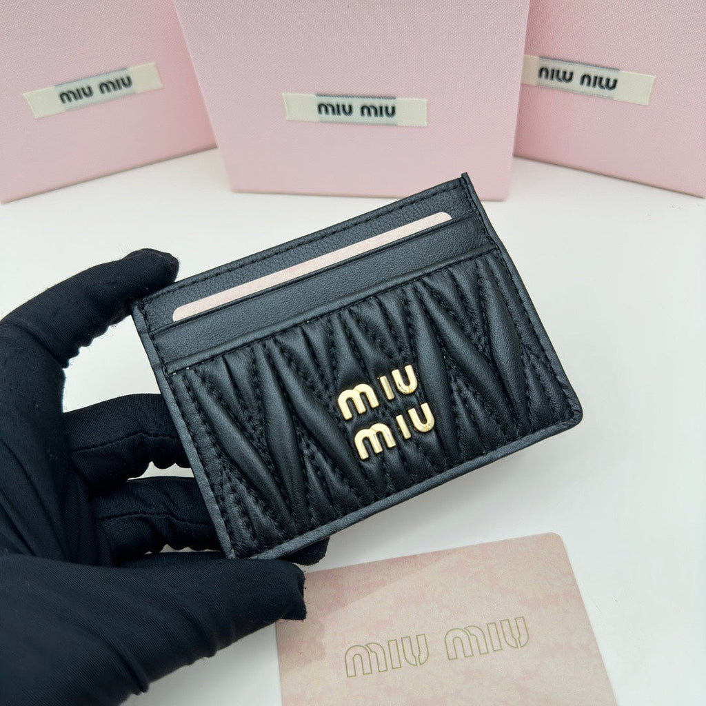 Small Cardholder 10 in Black Lambskin