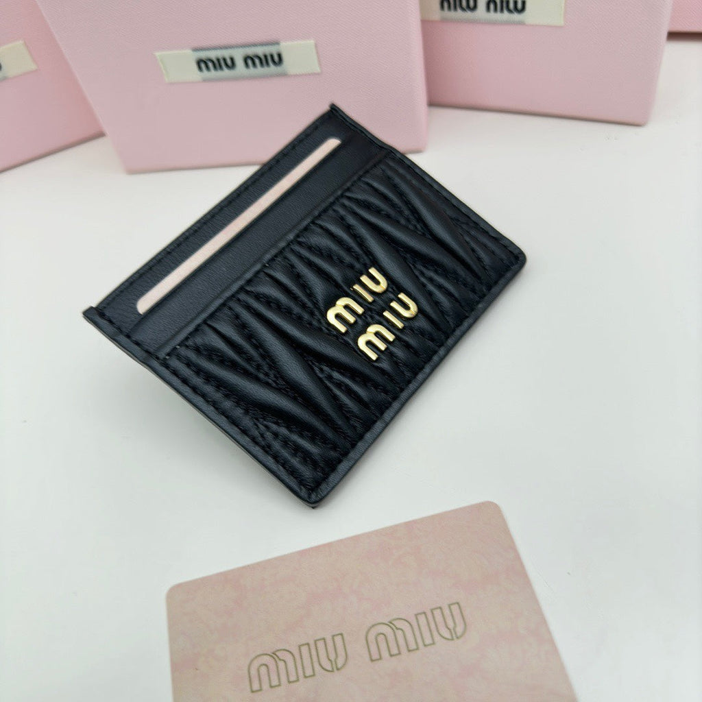 Small Cardholder 10 in Black Lambskin