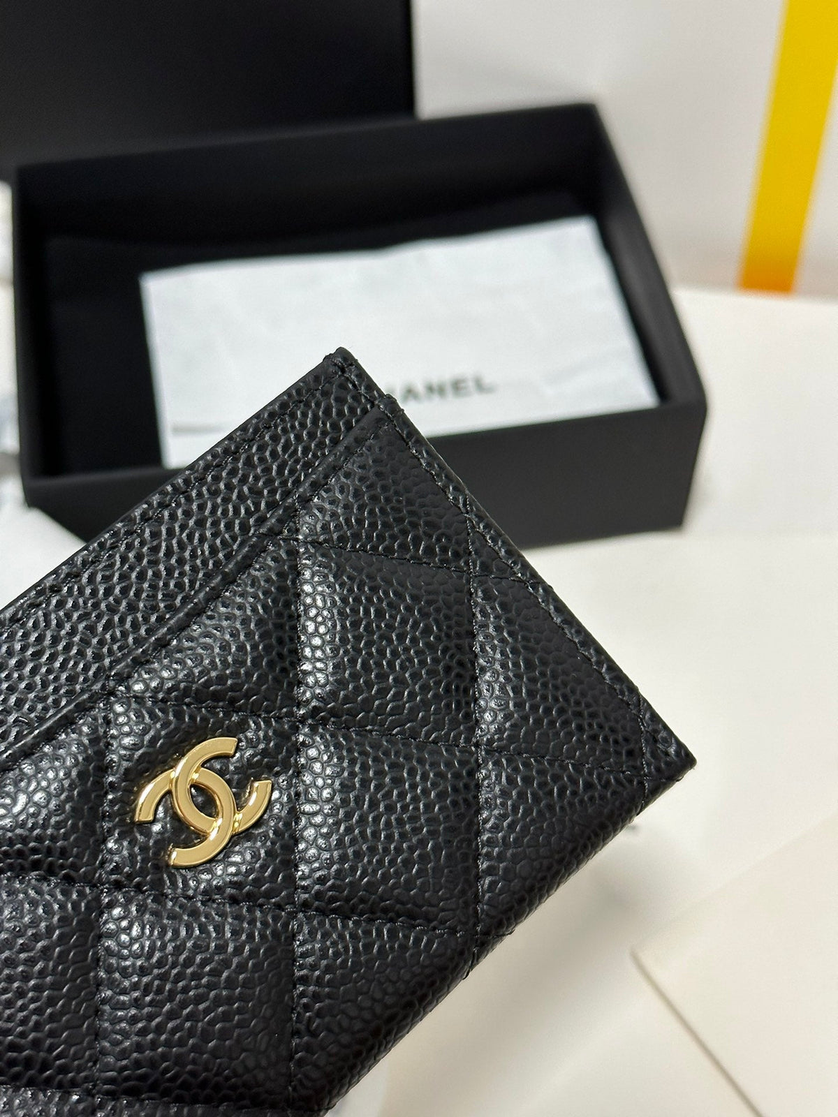 Chanel Quilted Classic Card Holder 11 in Black Caviar Skin