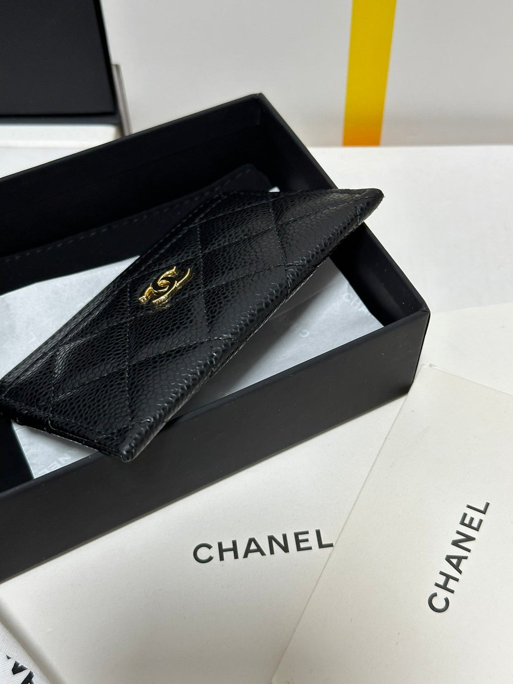 Chanel Quilted Classic Card Holder 11 in Black Caviar Skin