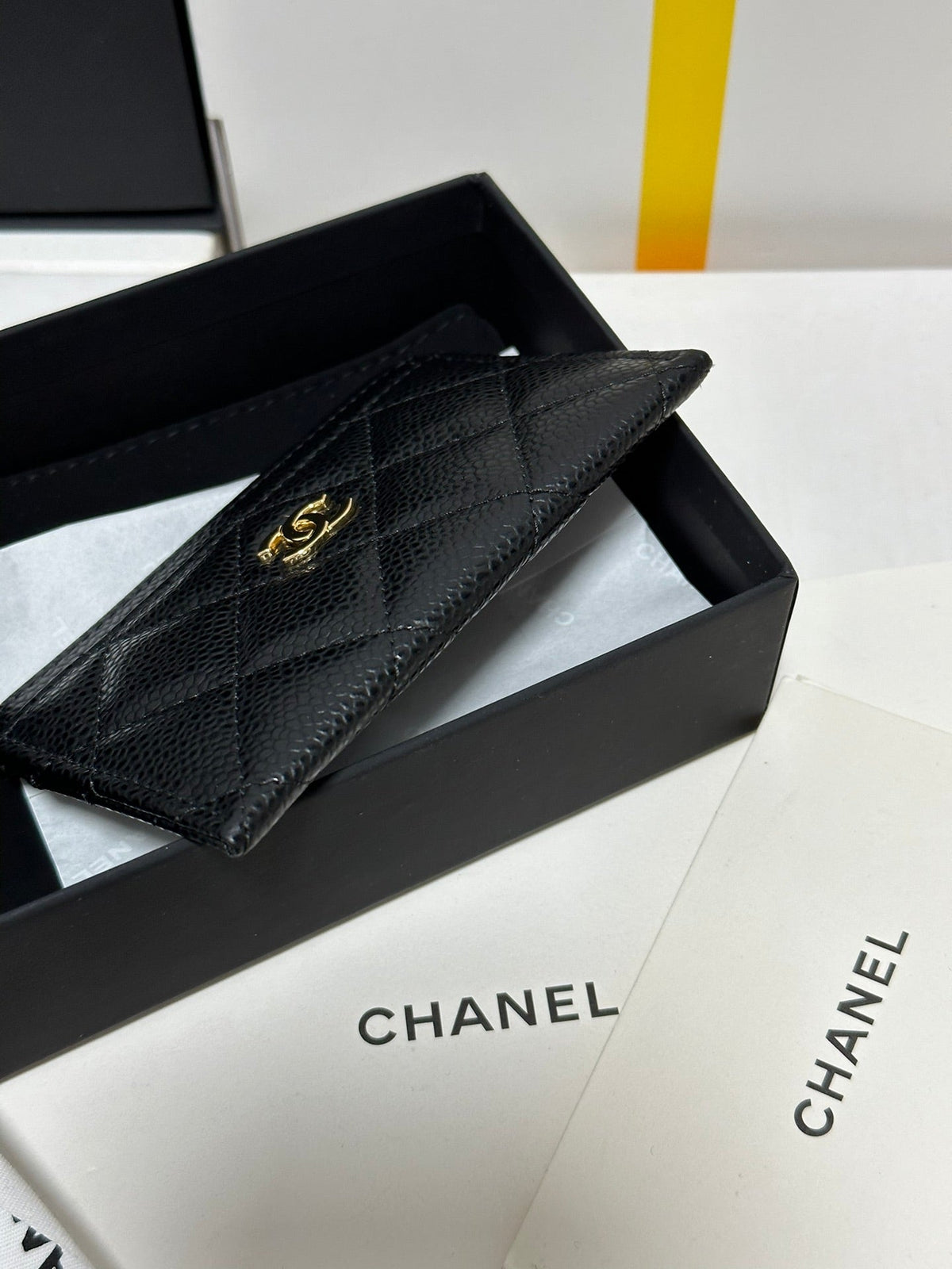 Chanel Quilted Classic Card Holder 11 in Black Caviar Skin