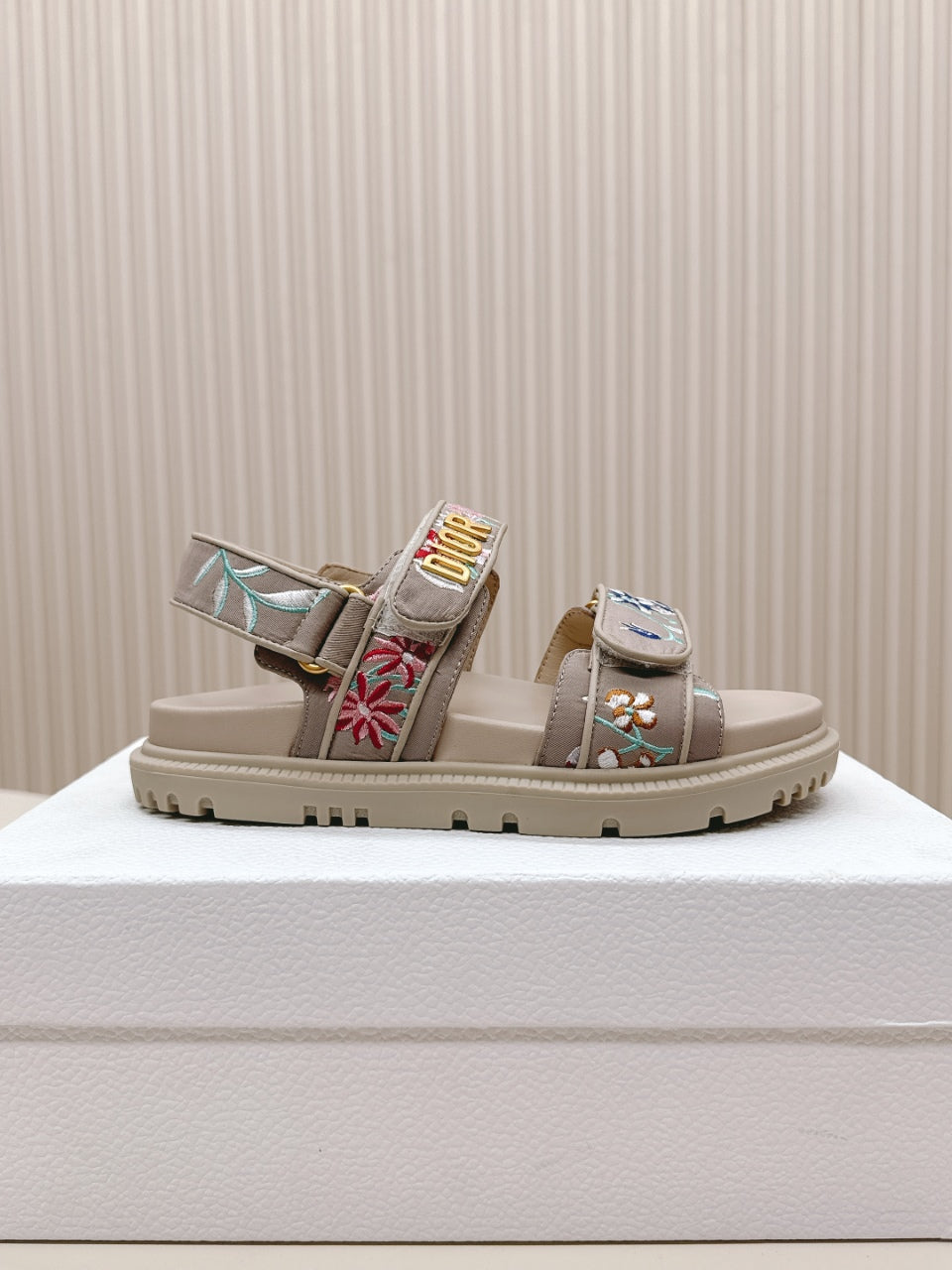Dior Back-Strap Sandals 25S in Beige Calfskin Embroidered with Petites Fleurs