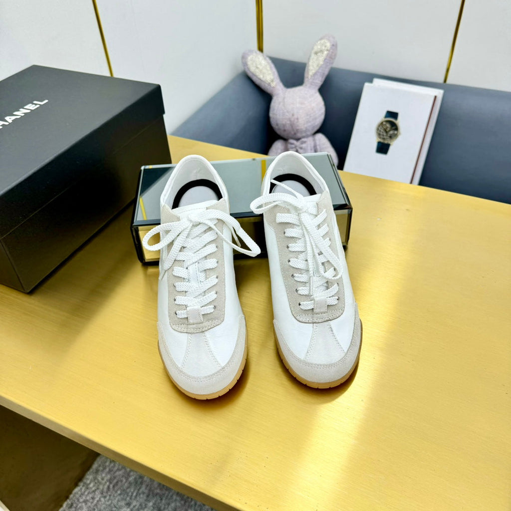 Chanel Sneaker in White Calfskin and Suede