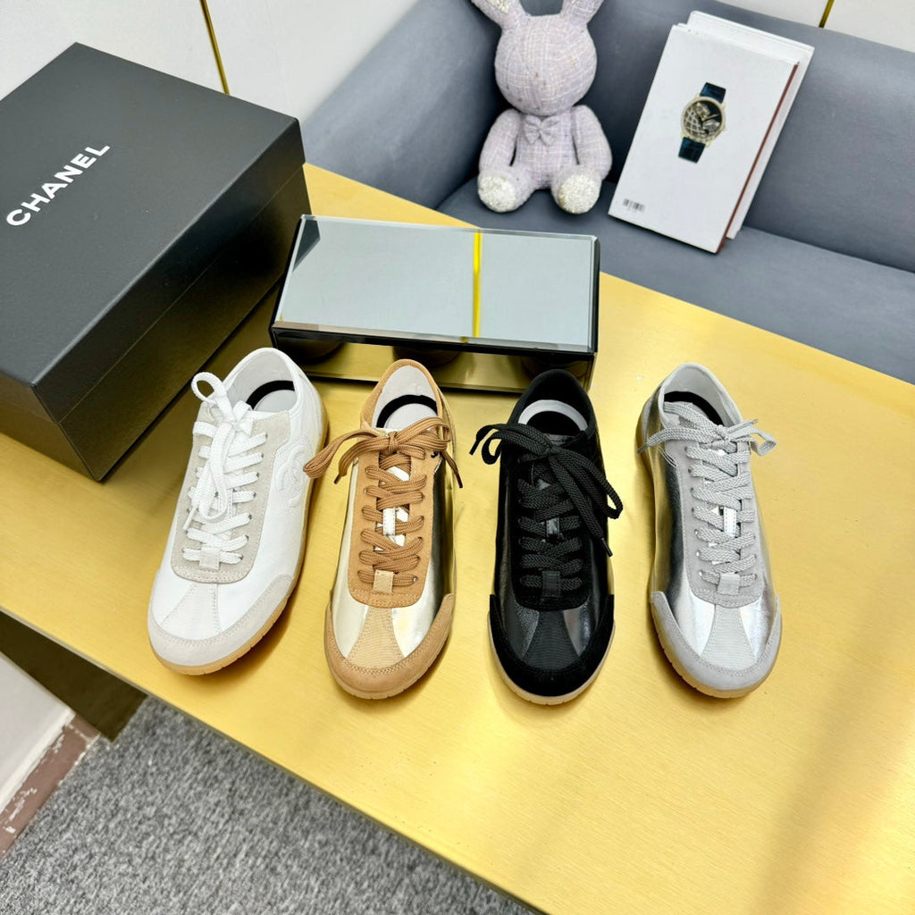 Chanel Sneaker in White Calfskin and Suede