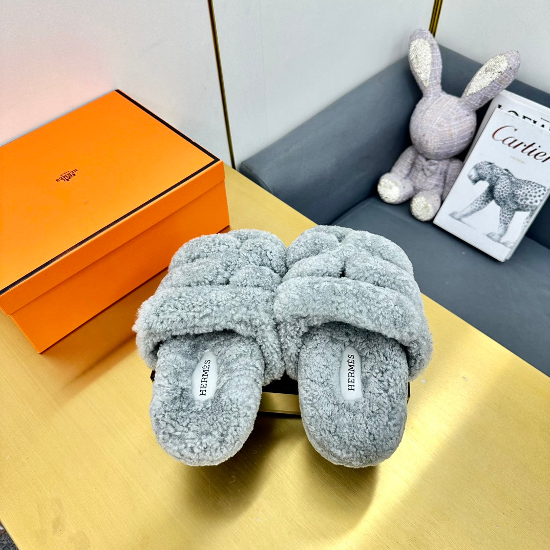 Hermes Chypre Sandal in Cloud Gray Shearling